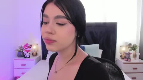 LilyWoodz online show from May 31, 2:46 pm