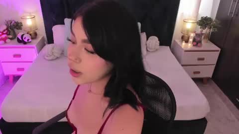 LilyWoodz online show from June 12, 7:13 pm