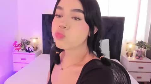 LilyWoodz online show from June 13, 7:12 pm
