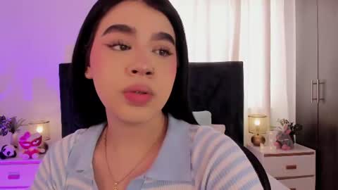 LilyWoodz online show from June 26, 7:07 pm
