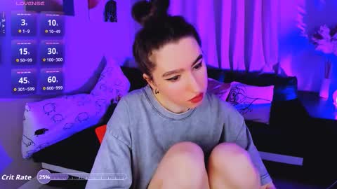 LILY online show from November 27, 8:05 am