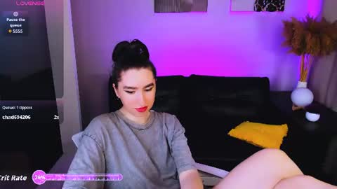 LILY online show from July 5, 7:10 pm
