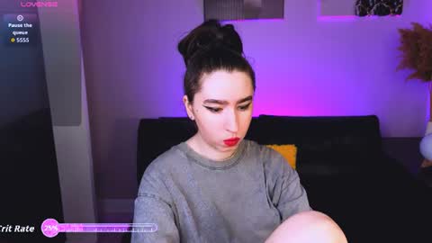 LILY online show from July 10, 2:41 pm