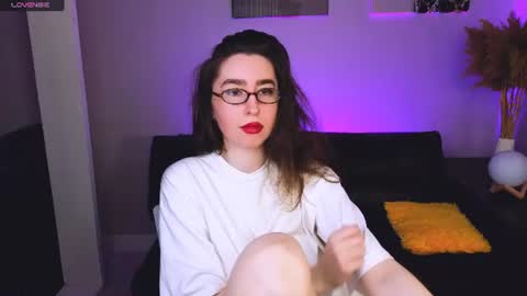 LILY online show from July 12, 7:21 am