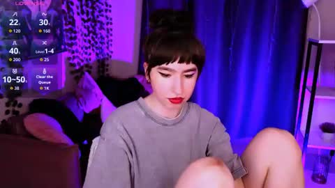 LILY online show from July 24, 3:43 pm