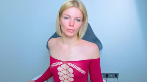lilydavisss online show from June 8, 2:45 am