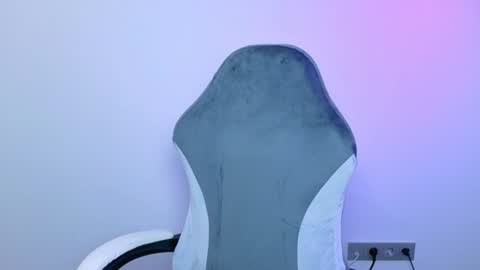 lilydavisss online show from June 11, 3:37 am