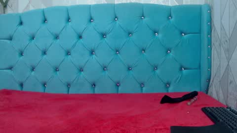 Lily online show from January 25, 1:41 pm