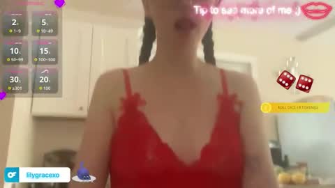 Lily Grace online show from May 7, 1:55 am