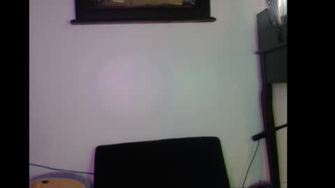 Snapshot of lilyimp chatting on March 12, 11:22 pm LUka online show from March 12, 11:22 pm