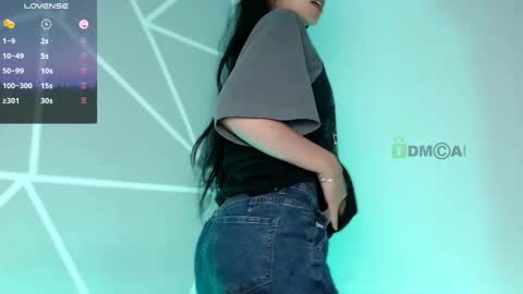 Liliana louise online show from December 12, 1:43 am