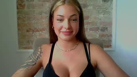 Lily online show from July 20, 10:39 am