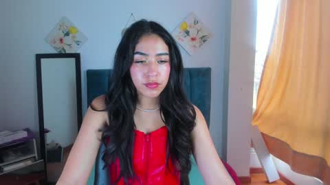 Lili online show from February 8, 6:44 pm