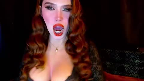 Snapshot of lilymonstercock chatting on December 23, 2:45 am IM YOUR TRUE GODESS Lilymonstercock online show from December 23, 2:45 am