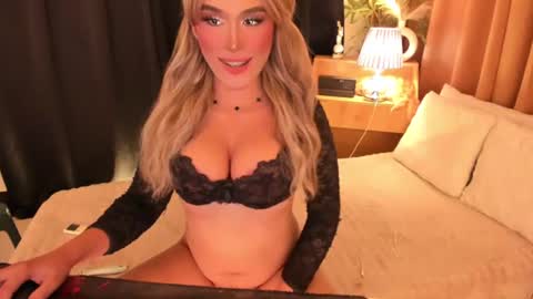 Snapshot of lilymonstercock chatting on June 30, 1:50 am IM YOUR TRUE GODESS Lilymonstercock online show from June 30, 1:50 am