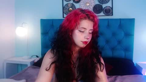 lilyred_ online show from April 21, 3:02 am