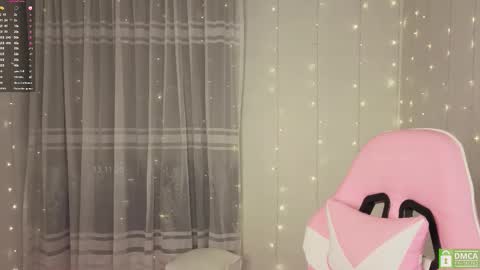 Snapshot of lilyrose1_ chatting on November 13, 5:34 pm You can call me Li ... online show from November 13, 5:34 pm