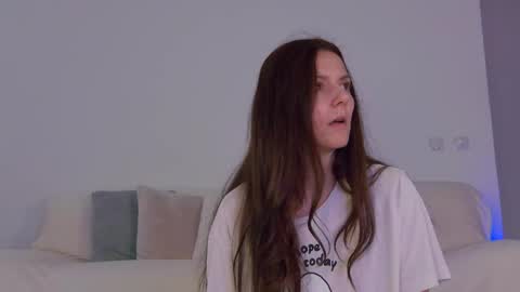 Lily online show from September 29, 5:34 am