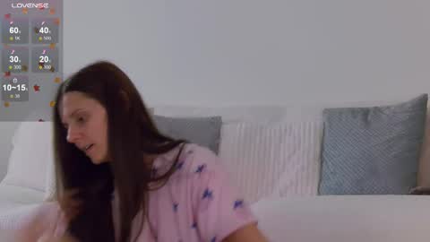 Lily online show from November 8, 2:06 pm