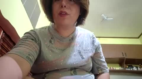 lilysette online show from June 27, 9:20 pm