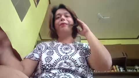 lilysette online show from July 26, 8:43 am