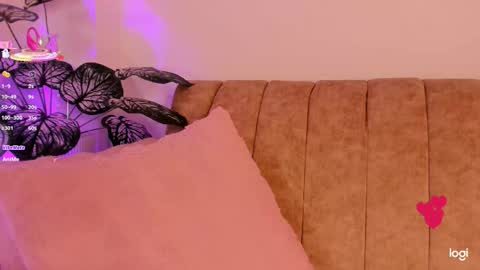 Lily  online show from September 29, 9:47 am