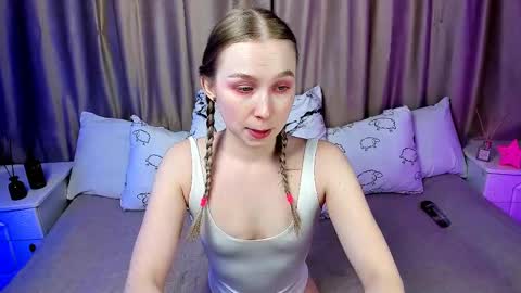 Lilian online show from March 11, 7:04 am