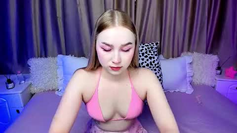 Lilian online show from November 3, 3:52 am