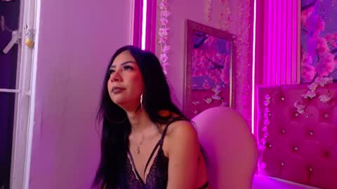 Snapshot of lilysweet__ chatting on June 26, 4:50 am Lily online show from June 26, 4:50 am