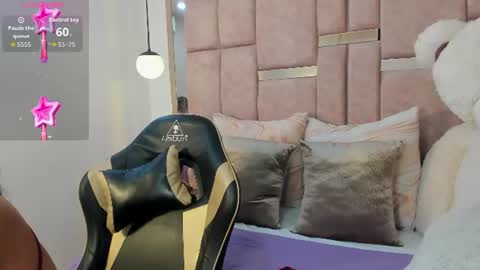 Lily Rose online show from July 20, 12:51 pm