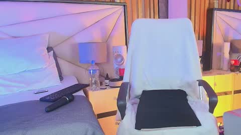 Snapshot of lilyybigass chatting on September 30, 2:33 pm Lilly online show from September 30, 2:33 pm