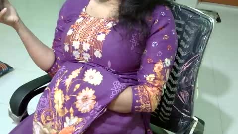 limaakter246618 online show from January 13, 2:32 pm