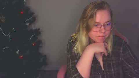 lime cat online show from December 17, 1:55 am