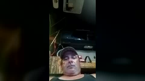 Snapshot of limelight1975 chatting on June 18, 7:19 am limelight1975 online show from June 18, 7:19 am