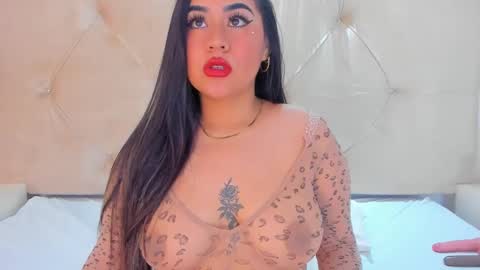 Snapshot of lin_jayani chatting on January 25, 11:44 am Lin online show from January 25, 11:44 am