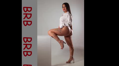 Snapshot of lin_jayani chatting on January 30, 11:44 am Lin online show from January 30, 11:44 am