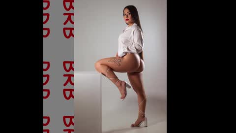 Snapshot of lin_jayani chatting on February 1, 2:56 pm Lin online show from February 1, 2:56 pm