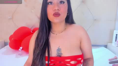 Snapshot of lin_jayani chatting on February 20, 12:04 pm Lin online show from February 20, 12:04 pm