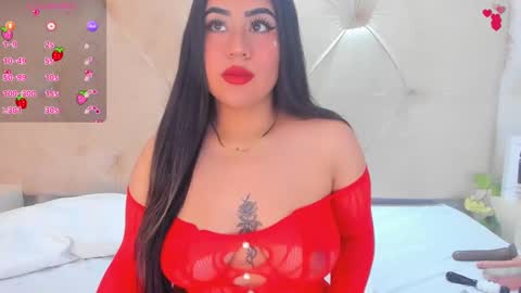 Snapshot of lin_jayani chatting on March 12, 12:15 pm Lin online show from March 12, 12:15 pm