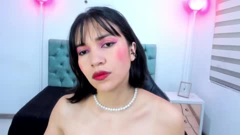  Lina Bedoya  online show from December 4, 11:41 am
