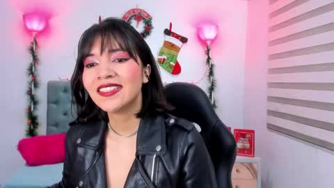  Lina Bedoya  online show from December 12, 11:40 am
