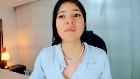  Lina Bedoya  online show from January 14, 11:38 am