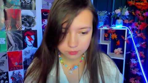 Lina online show from December 4, 2:31 am