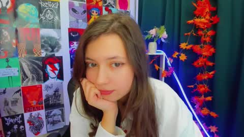 Lina online show from December 18, 5:48 am