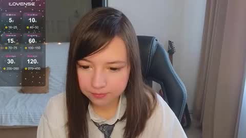 Snapshot of lina_brownie chatting on October 21, 3:51 am Lina online show from October 21, 3:51 am