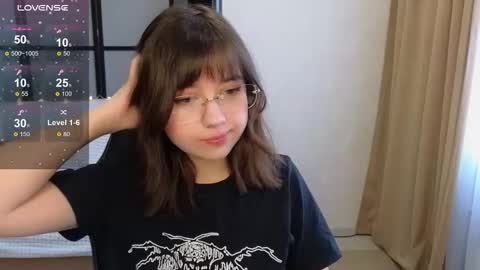 Snapshot of lina_brownie chatting on November 28, 3:53 am Lina online show from November 28, 3:53 am