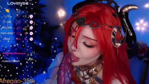 Snapshot of lina_diva chatting on December 15, 8:04 pm Hey im Lina Ur cosplay waifu online show from December 15, 8:04 pm