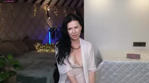 lina_flore online show from July 1, 9:03 pm