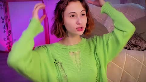 Snapshot of lina_n_kitty chatting on January 16, 9:27 am Lina - online show from January 16, 9:27 am