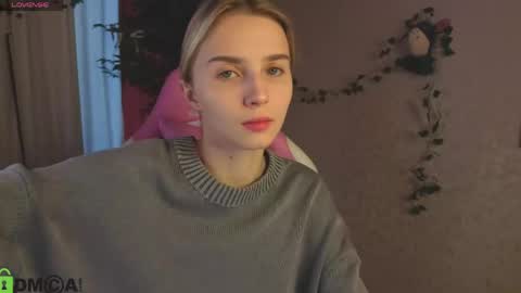 Snapshot of lina_reeds chatting on April 21, 1:07 am LINA online show from April 21, 1:07 am